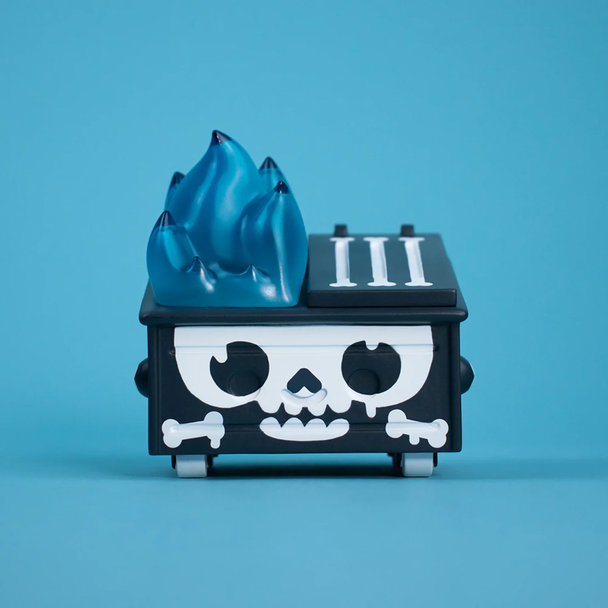 בובת אספנות | מהדורה מוגבלת - Dumpster Fire Skull Graffiti Vinyl Figure - Image 2