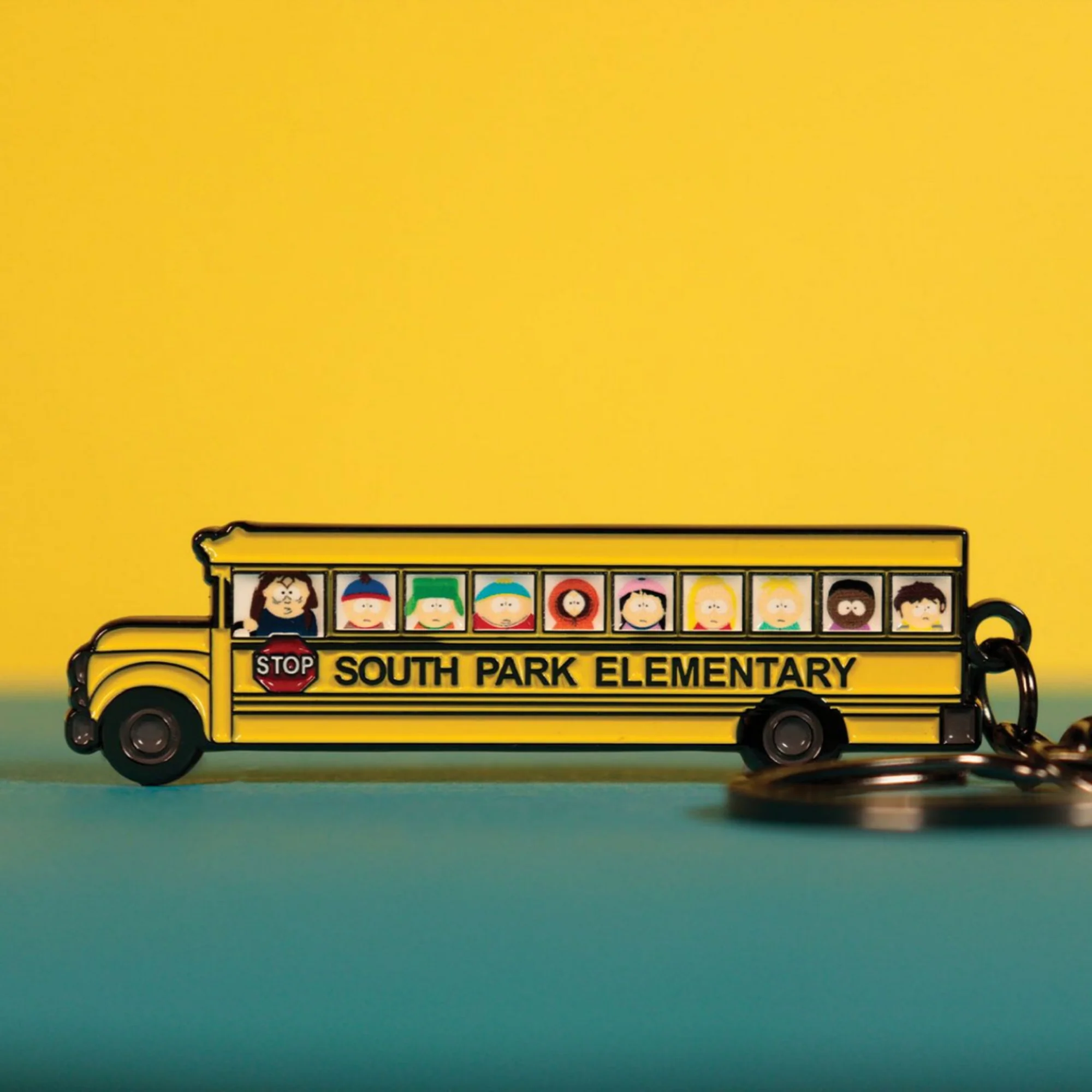 מחזיק מפתחות | South Park School Bus Keyring - Image 2